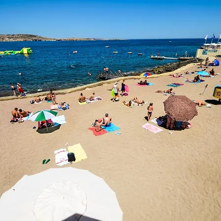 Islet Promenade Seafront With Large Corner Terrace By Getawaysmalta St Paul's Bay