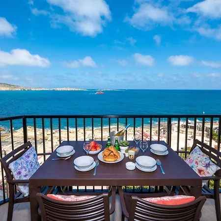 Apartment Islet Promenade Seafront With Large Corner Terrace By Getawaysmalta *